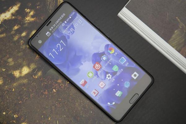 5088元4G运存+3000mAh的手机，HTC哪来的自信？