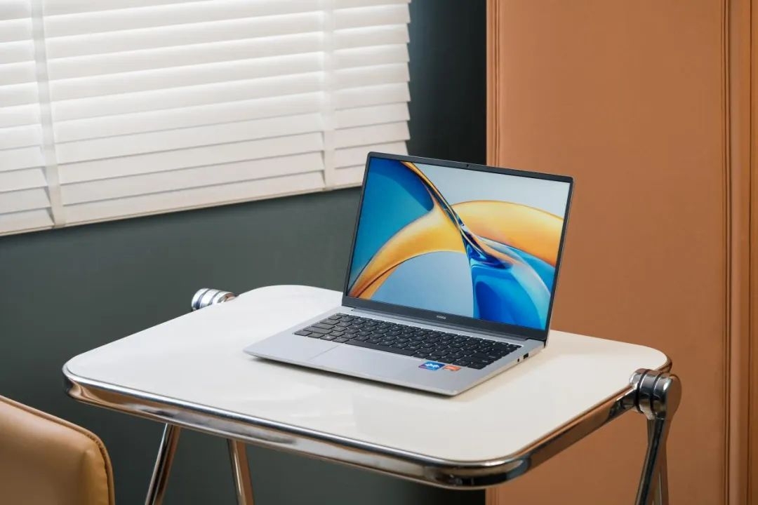 4000元级高能轻薄本，学生族的多面最优解