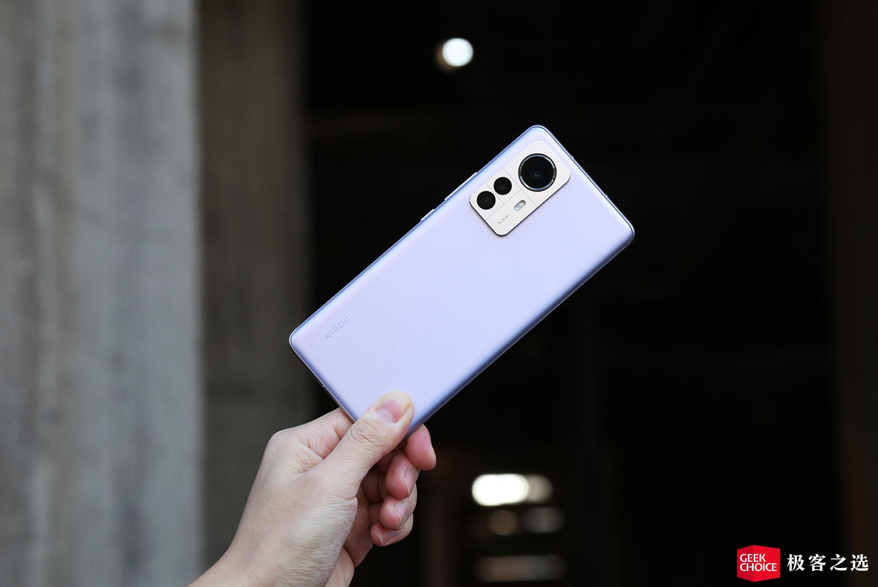 小米 12 Pro 评测：多项「首发」，能否再次成为安卓旗舰「质检员」