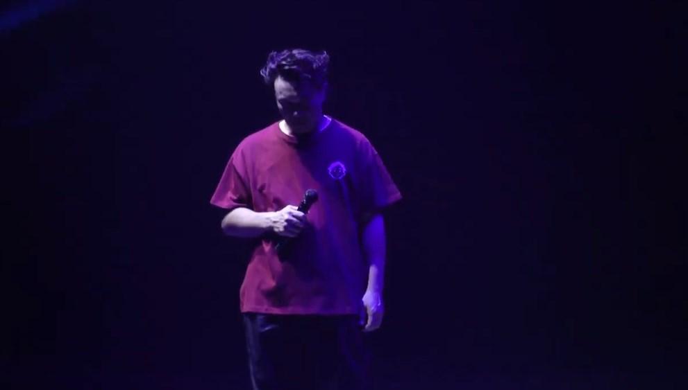 Eason陈奕迅「Fear and Dreams」 演唱会第15场 选唱《陀飞轮》掌声欢呼声震憾全场