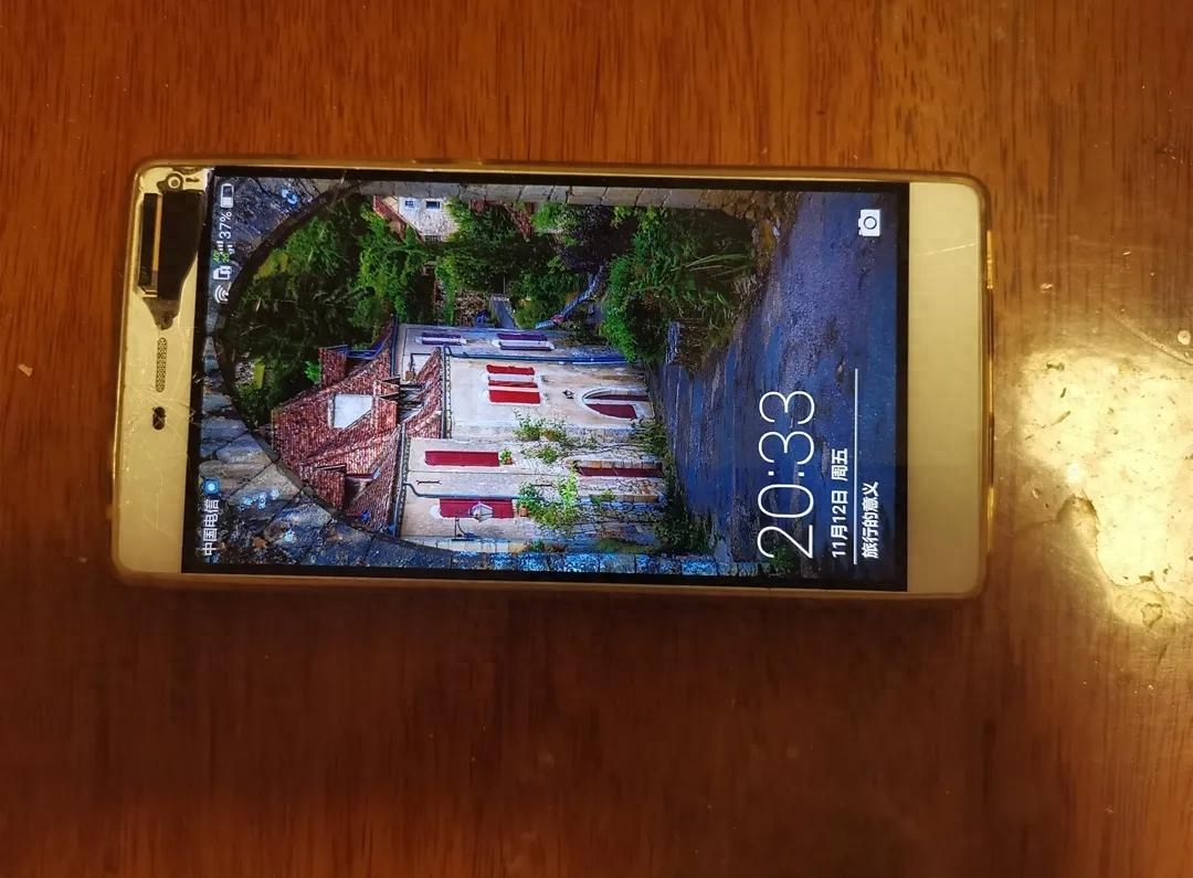 花个三五百买个3年前的vivo y93给爸妈用难道不香吗?还是水滴屏的