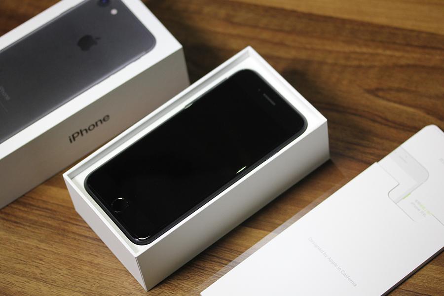 苹果两年前旗舰如今降价甩卖，iPhone 7 128G仅售3449元