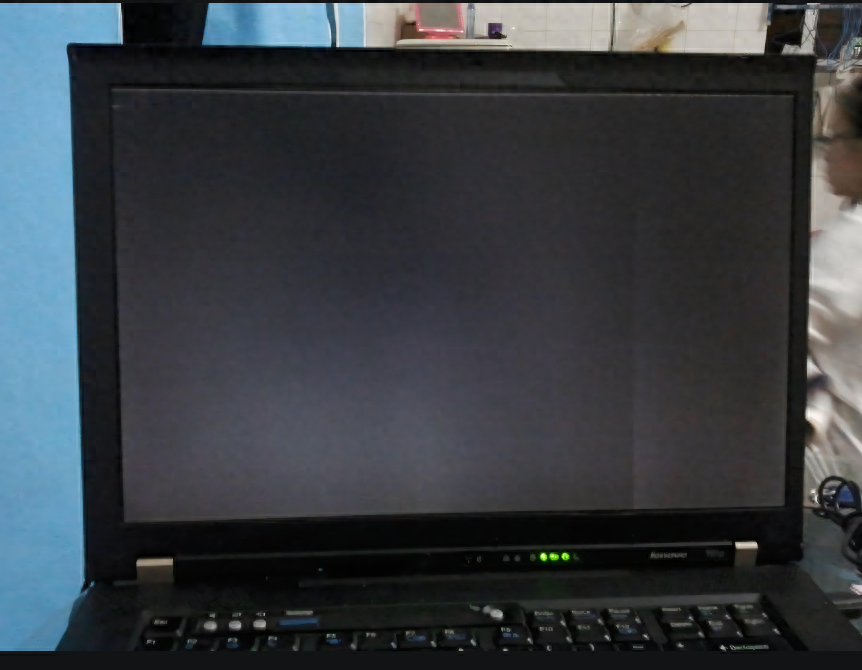 笔记本电脑黑屏了,按哪个键恢复?