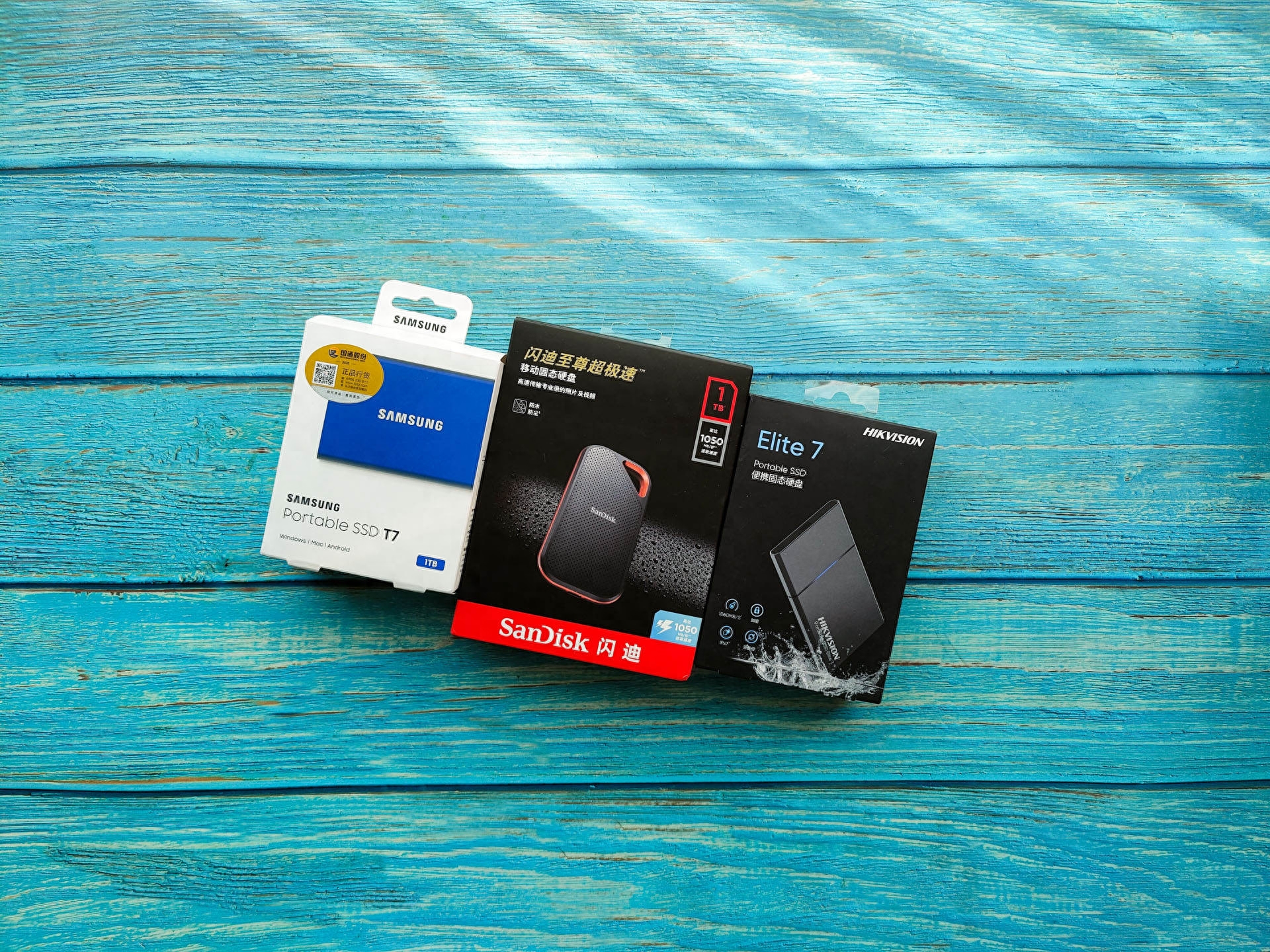硬盘告急?三款主流移动固态硬盘横评