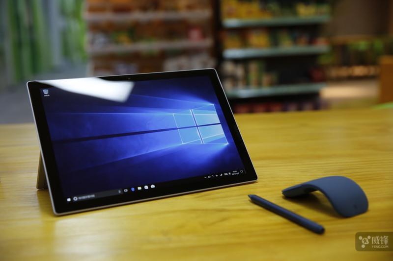 选iPad+Mac还是二合一？新Surface Pro评测
