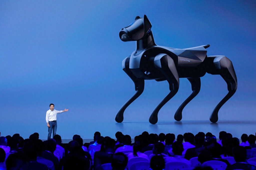 深度解读小米仿生机器狗二代！让人很难相信它只是一只机器狗