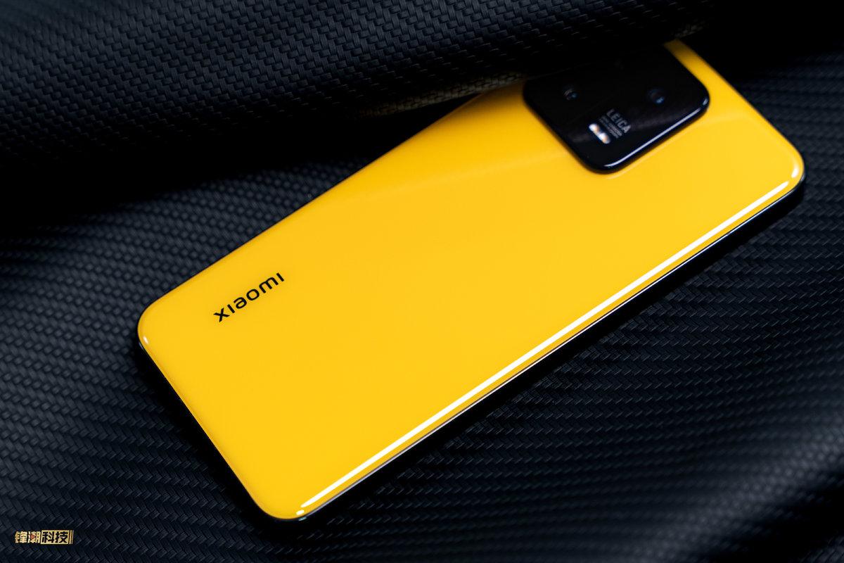 颜值超高，质感出色，小米13 飓风黄上手体验