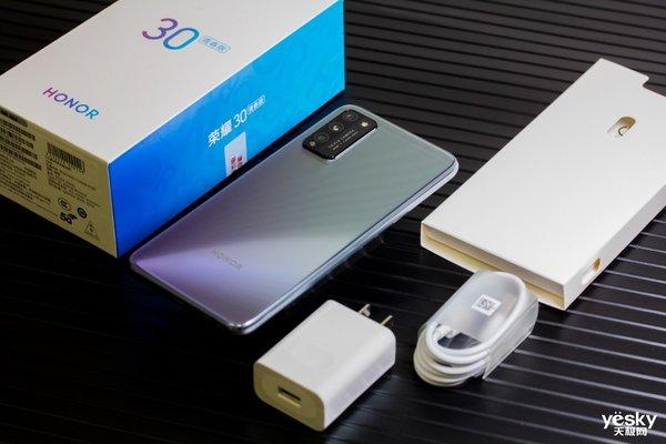 更受年轻人喜爱的5G影像手机，荣耀30青春版评测