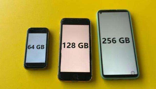 为什么买手机要买256GB，而不是128GB？手机店长告诉你，更省钱