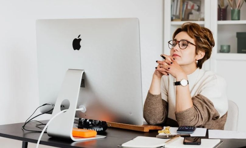 电脑出现花屏的原因有不少