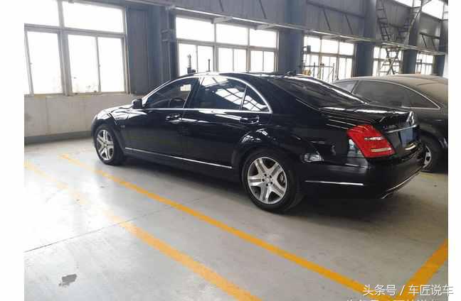 第一次见奔驰S600L, V12可谓是霸气十足！
