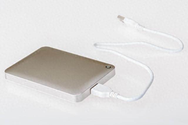 移动硬盘被格式化了如何恢复数据?四步教会你