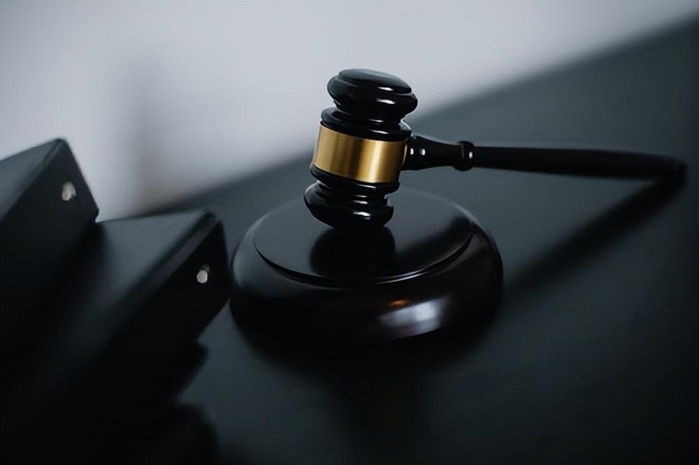 法院判例：家装公司逃税，老板和财务被判刑