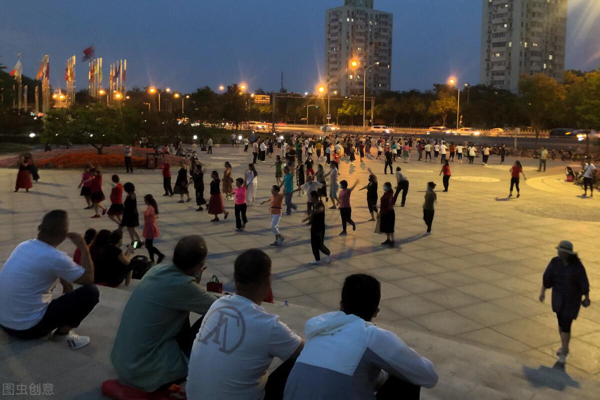 广场舞音响已悄悄兴起,网友们说:这4款音响逐渐成为主流