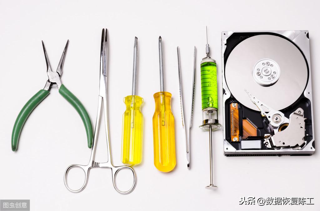 关于硬盘磁头损坏如何恢复数据,动手大神可以自己来更换修复吗