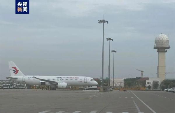 国产大飞机来了!C919今日商业首飞,内部细节曝光