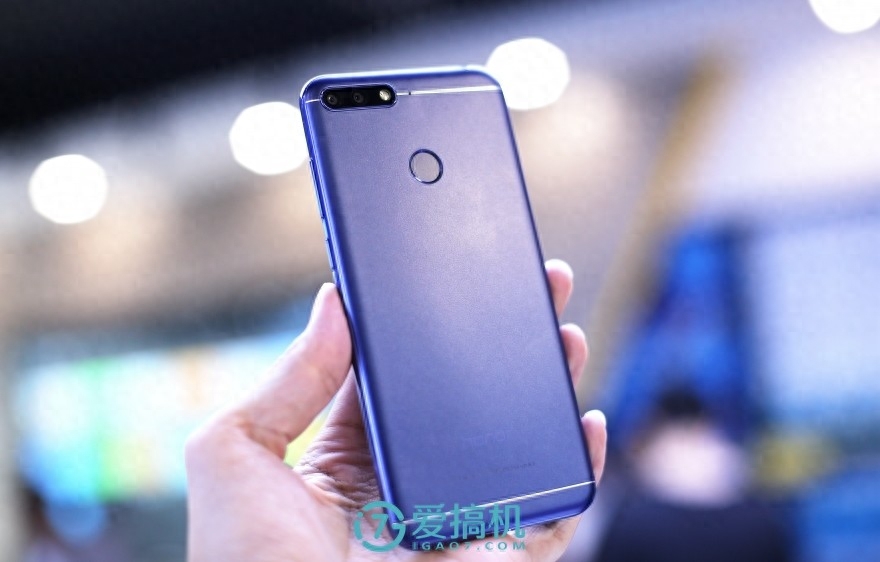 799元新品 华为荣耀畅玩7A上手体验