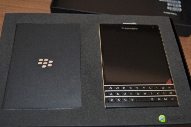 不是玩具 黑莓Passport更适合企业用户