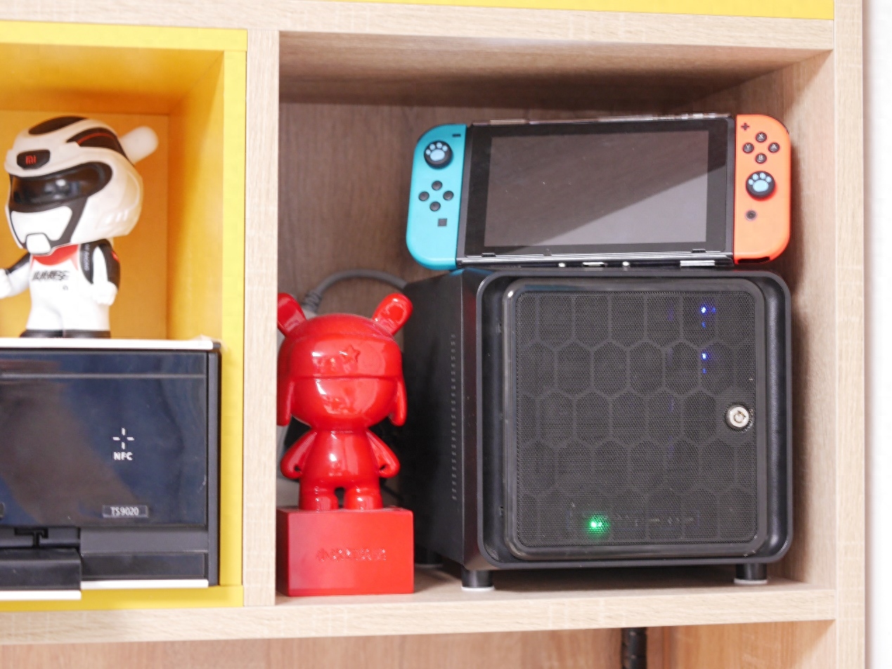 NAS存储不止有西数红盘，老硬盘烧毁后入手高端东芝N300