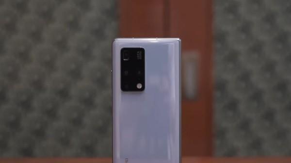 华为Mate X2折叠屏上手：初体验后感觉钱包要空了