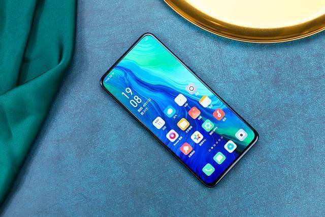 OPPO Reno10倍变焦到底怎么样？ 我们做了个实测