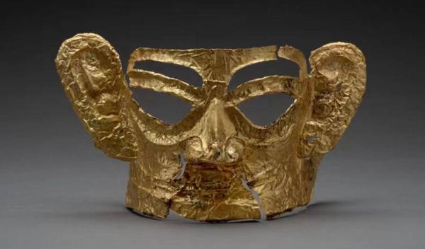 40cm*27cm！三星堆迄今最大的完整金面具