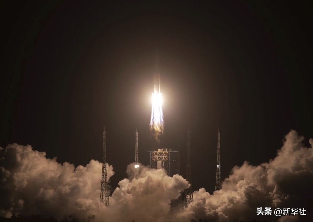 新华全媒+|柔性船衣、舱门保护罩……揭秘天舟六号上的那些“黑科技”