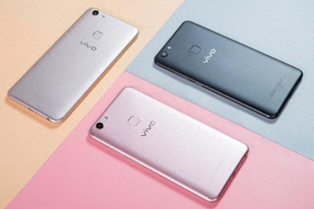 年轻个性新选择 全面屏vivo Y79潮人必备