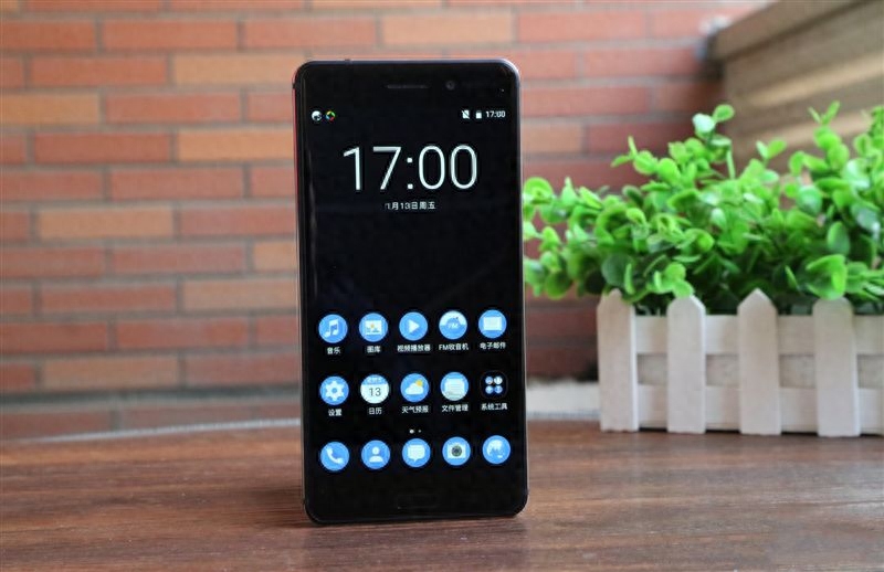 现在的诺基亚手机还值得买吗?