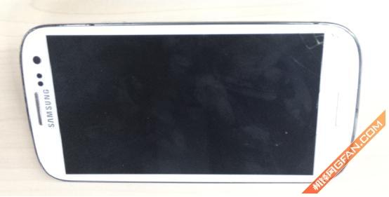 手机维修案例：199元解救碎屏三星 S3