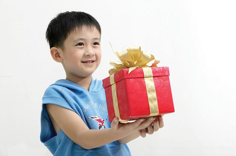 过年送孩子这些礼物，孩子家长都开心！