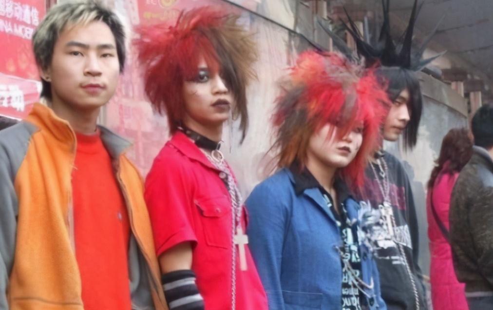 2022年的你,还在使用QQ空间吗?