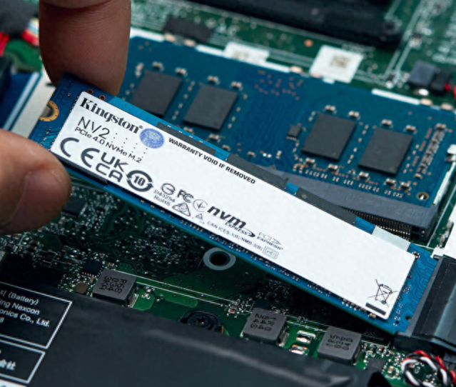 读取速度高达3500MB/s!金士顿500GB M.2固态跌破300元