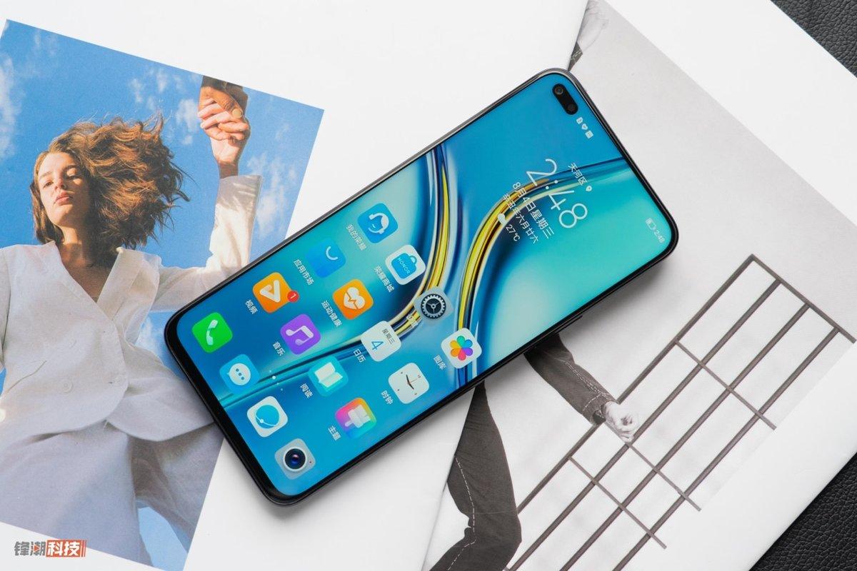 超窄边框全视屏+超强快充，荣耀X20抢先评测