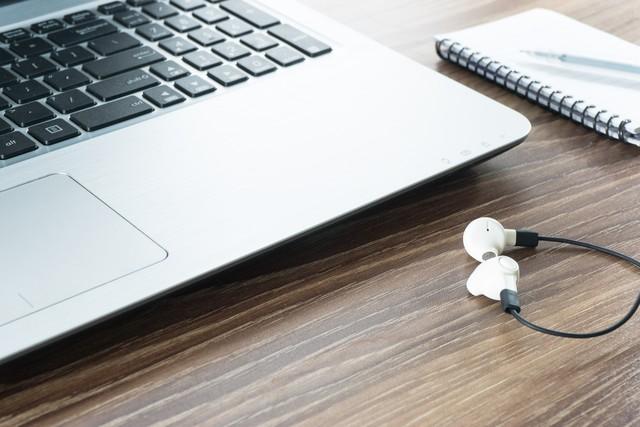 笔记本电池0%充不进电怎样自救？