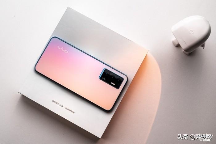 vivo S10e体验:自然柔光成像,暗光也清晰的自拍神器