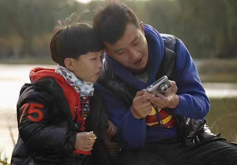 小爸爸这部电视剧，到今天看来又有好多的新发现，你们认为呢？