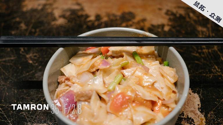 「兰拓众测」高性价比的35mm小微距，索尼挂机轻便之选