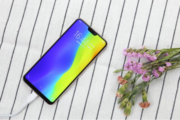 最具性价比千元机，VIVO这款“良心机”跌至1099，网友：难以置信