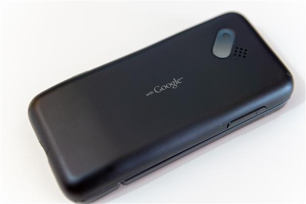 10年后重新体验安卓1.6的HTC G1：尴尬沦为功能机