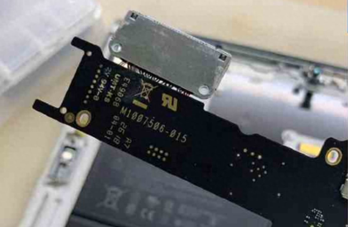 微软 Surface Pro 5 笔记本不开机