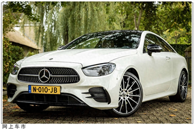 国内最高降价8万！奔驰E级双门版实拍，全系2.0T，外观竟然这么美