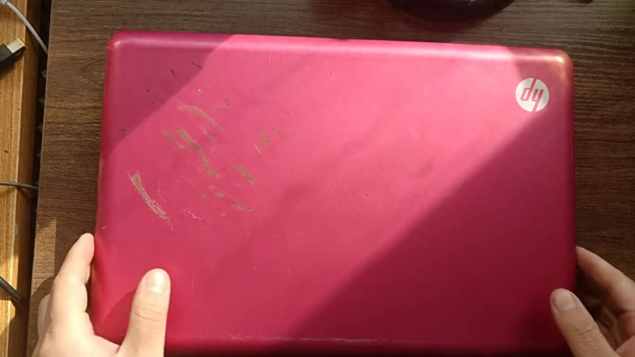 惠普g42拆机更换内存硬盘,我这个收来的时候就没有电池