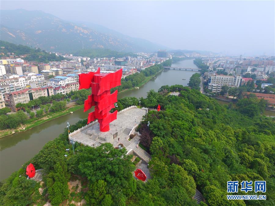 每日一词∣红色政权 red political power