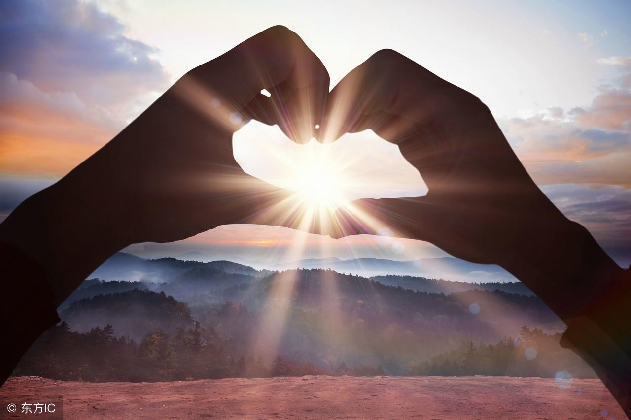 表示“感恩的”单词不要只会说grateful