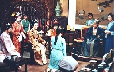 中国人的叔伯舅姑姨为何不能叫“uncle”“aunt”？