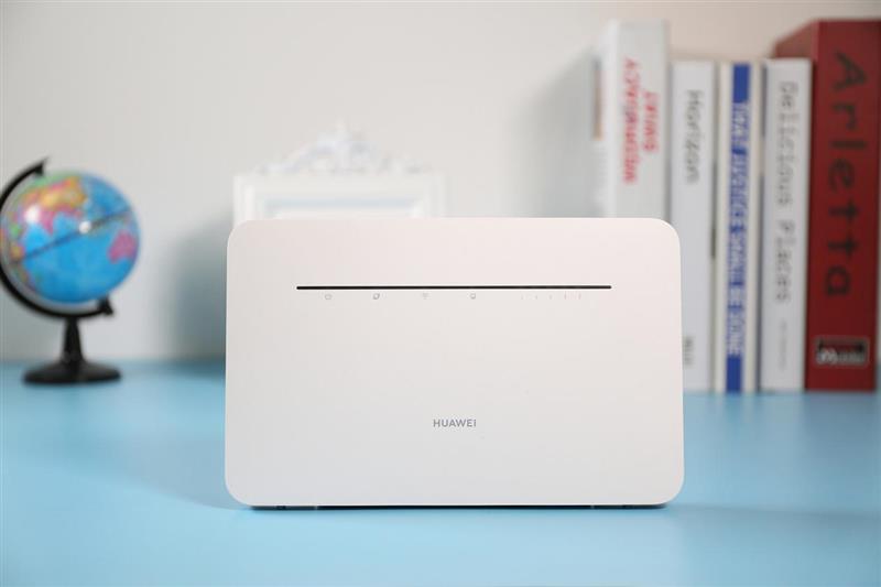 跟宽带说再见吧！华为4G路由2 Pro评测：插卡即用的上网利器