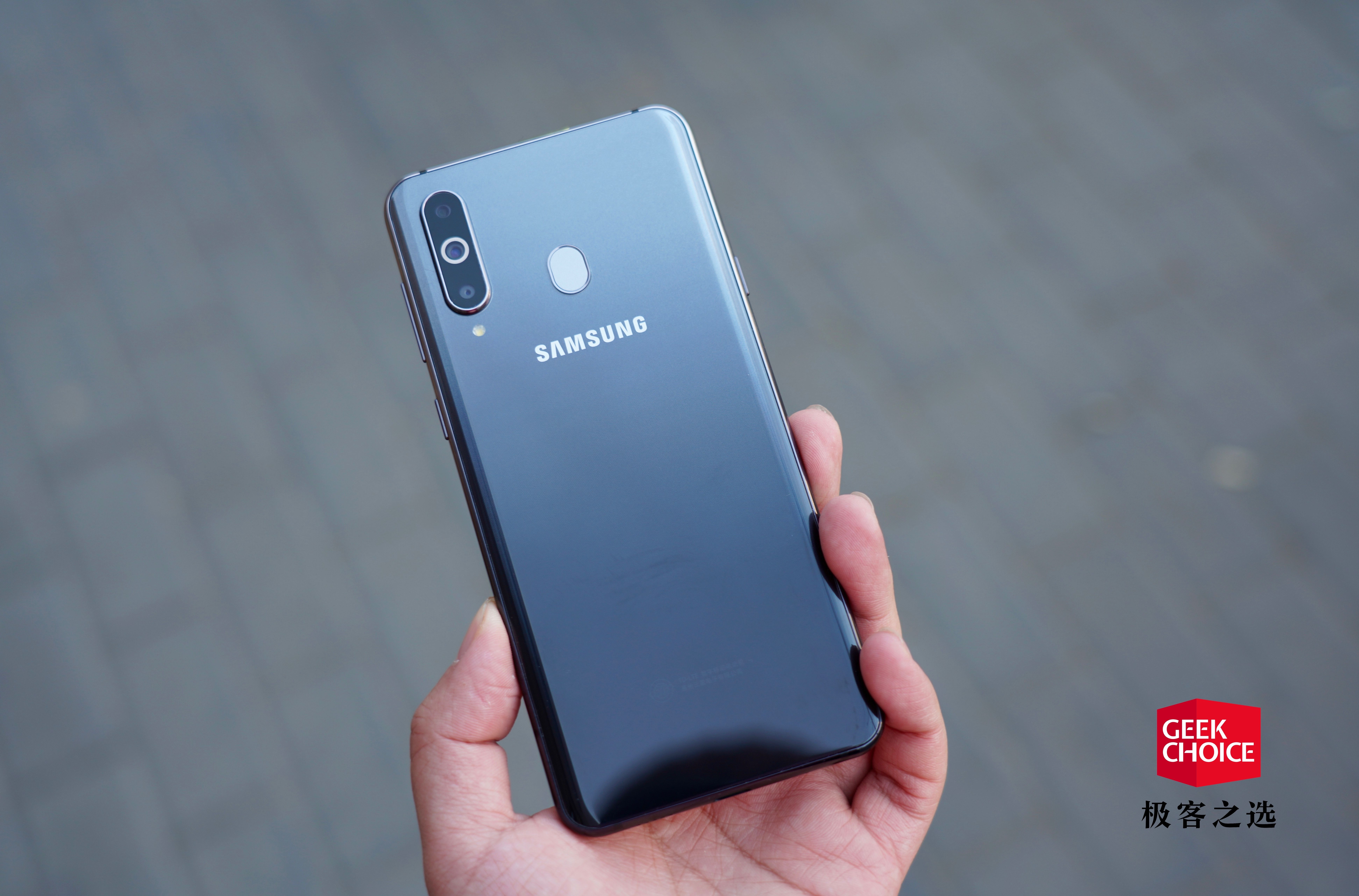 三星 Galaxy A8s 评测：三星中端机的诚意之作