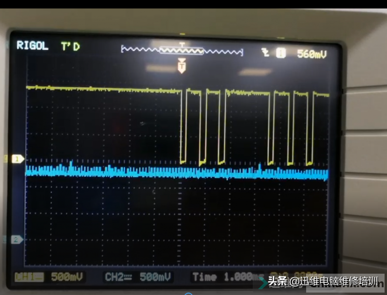 华硕飞行堡垒FX50J笔记本开机不显示,原来是它罢工,通病要注意