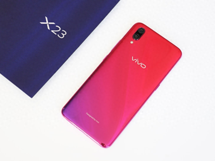 vivo X23评测:颜值高拍照好 极致体验颠覆想象